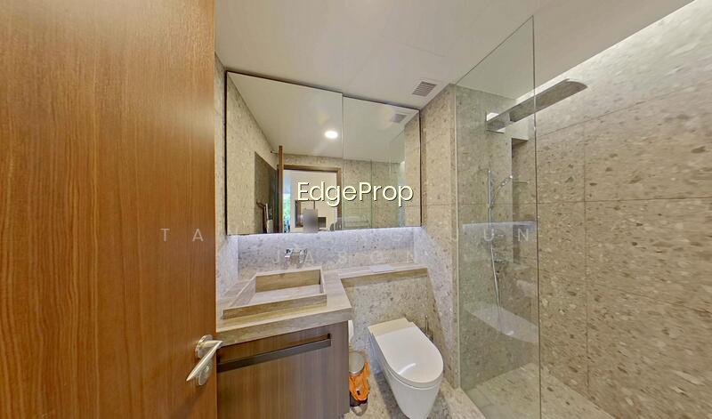 ONE PEARL BANK photo 3