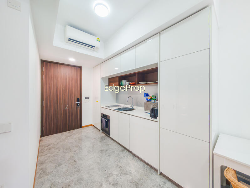 FOURTH AVENUE RESIDENCES photo 2