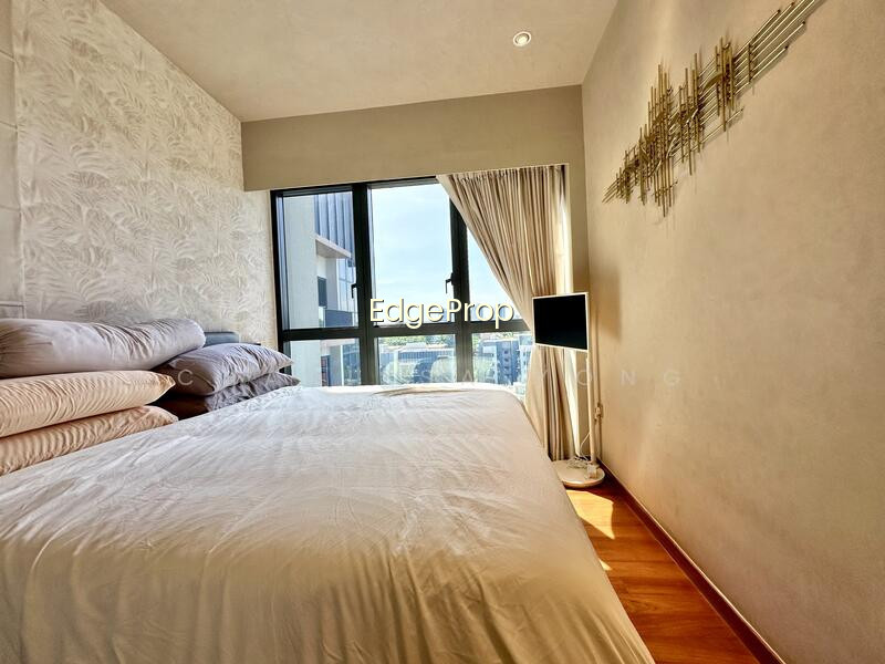 FOURTH AVENUE RESIDENCES photo 6