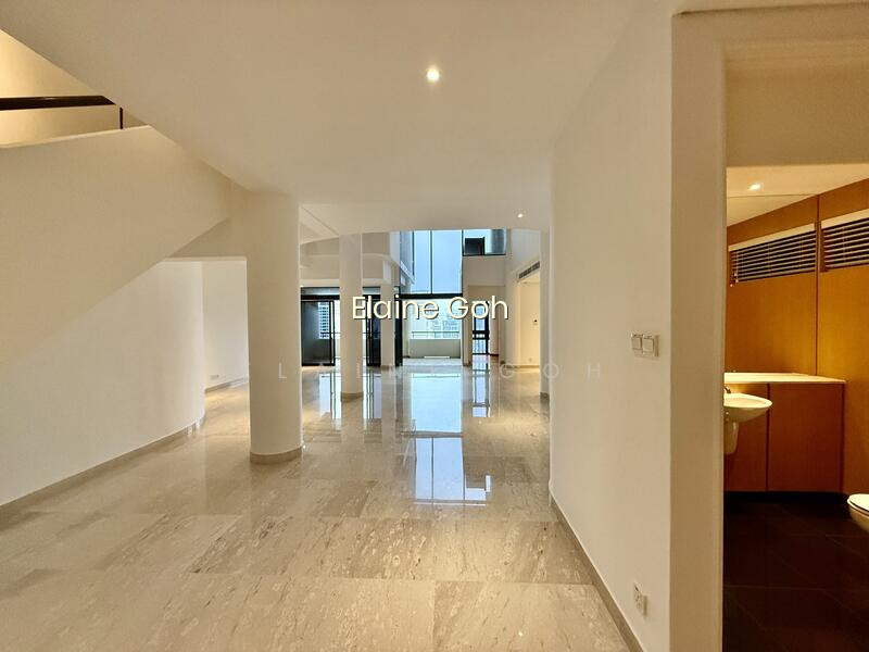 The Colonnade photo 3