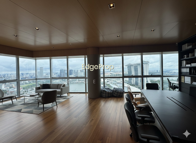 MARINA BAY RESIDENCES photo 2