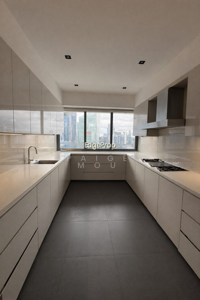 MARINA BAY RESIDENCES photo 6