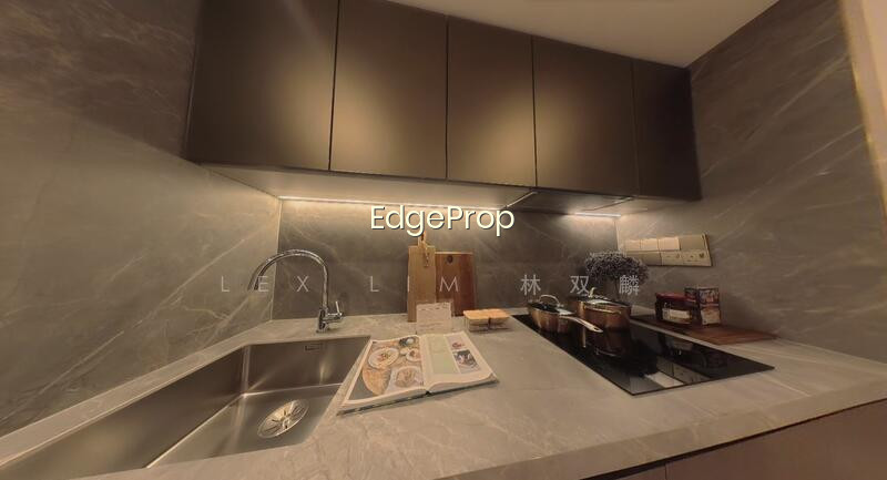 NEWPORT RESIDENCES photo 4