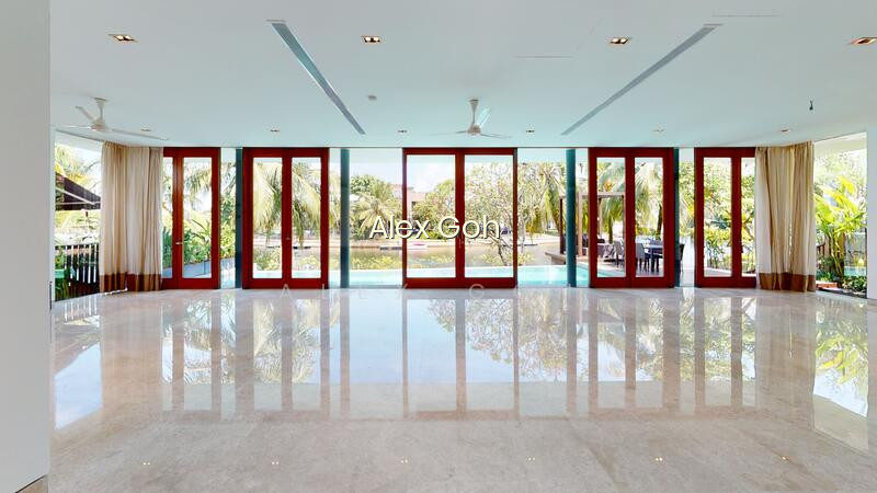 OCEAN DRIVE SENTOSA COVE BUNGALOW photo 2