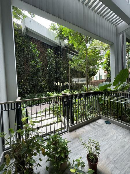 MAYFAIR GARDENS photo 3