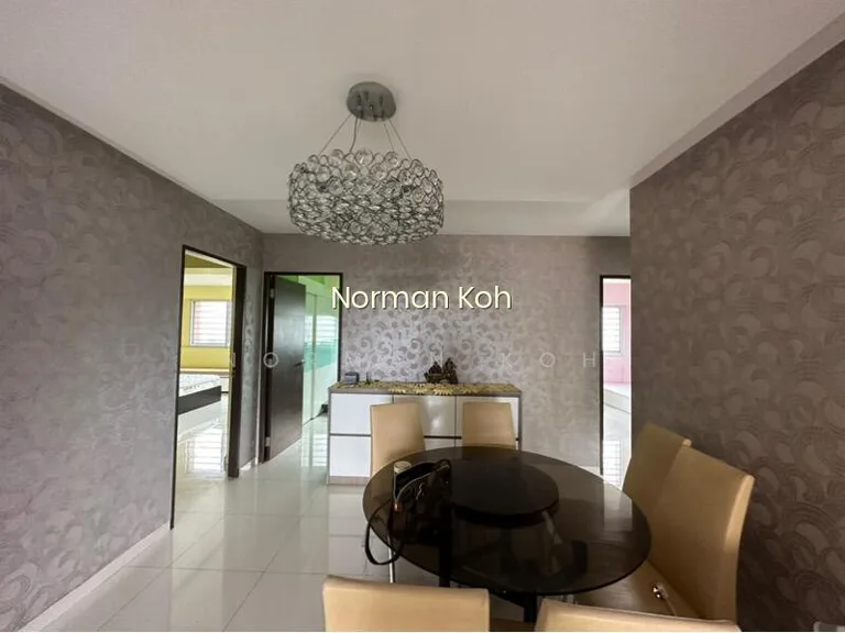 358 Hougang Avenue 5 image 1 of 10