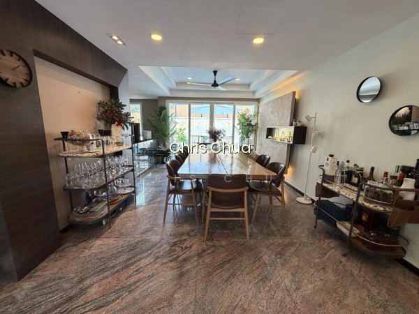 PAYA LEBAR CRESCENT photo 3