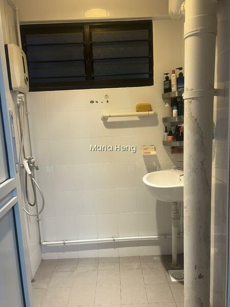 124 YISHUN STREET 11 image 1 of 9