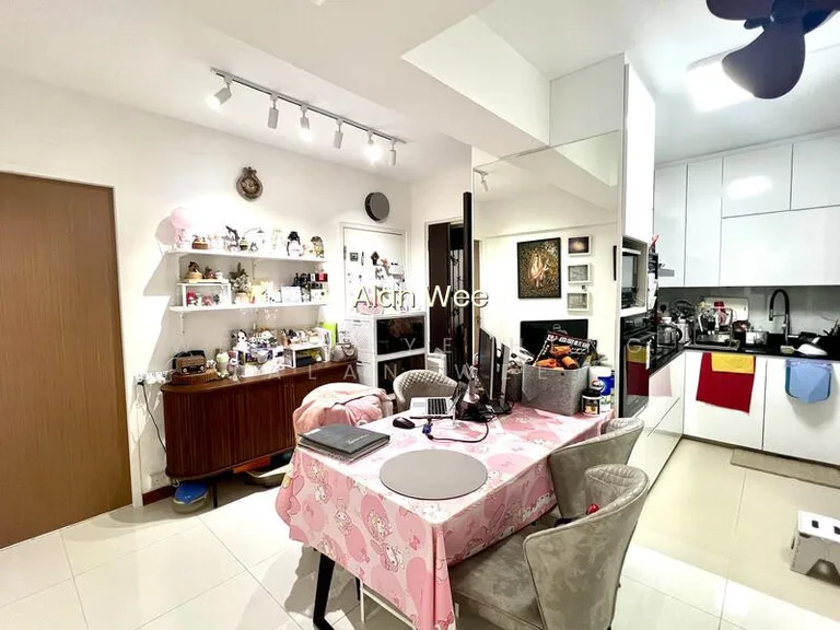 41A Margaret Drive image 1 of 6