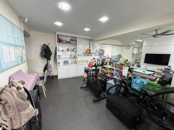 722 JURONG WEST AVENUE 5 photo 3