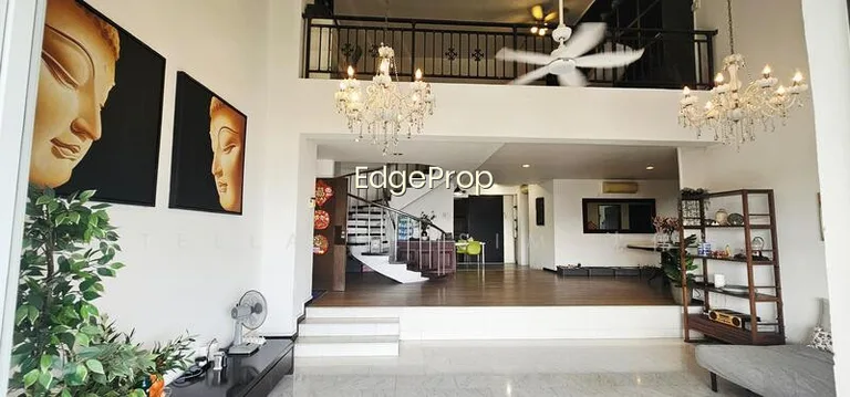 Lakepoint Condo image 1 of 10