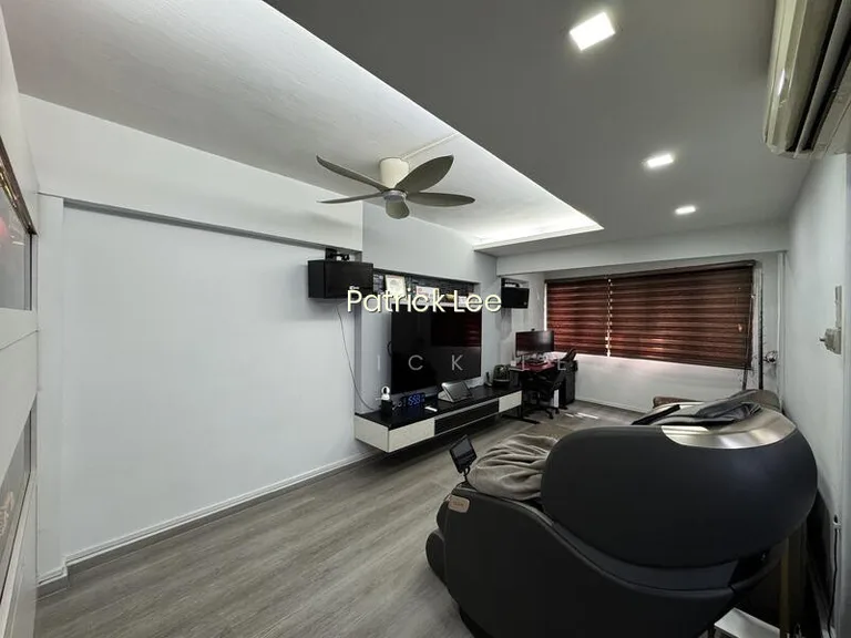 184 Yung Sheng Road image 1 of 10