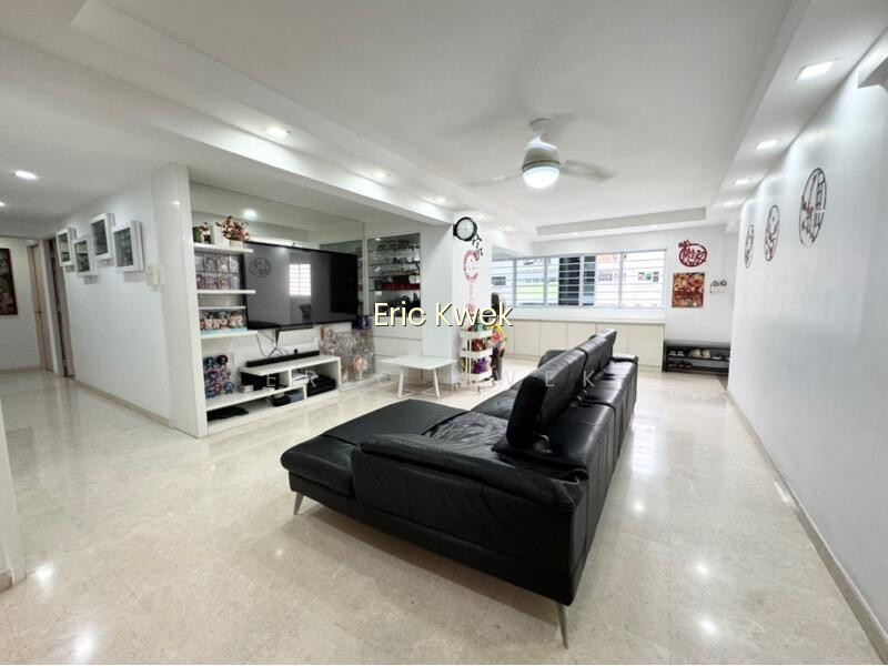 605 Yishun Street 61 image 1 of 10