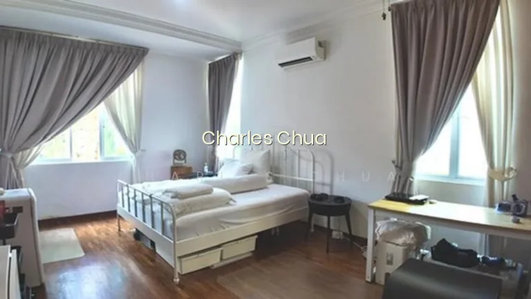 D25 North–south Facing Corner Terrace | Near Singapore American School & Ntuc | Move-In Condition image 1 of 10