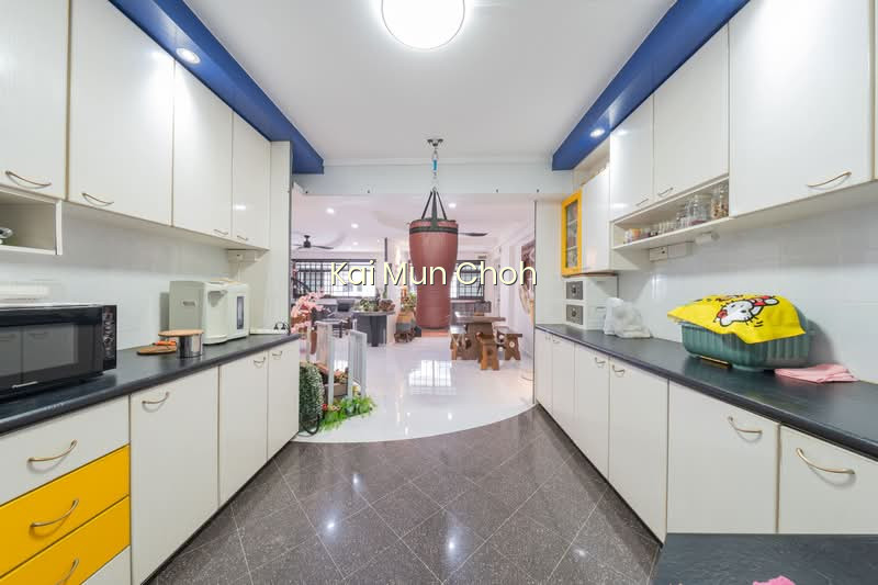 649 WOODLANDS RING ROAD photo 6