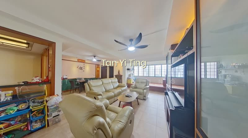 205C COMPASSVALE LANE photo 3