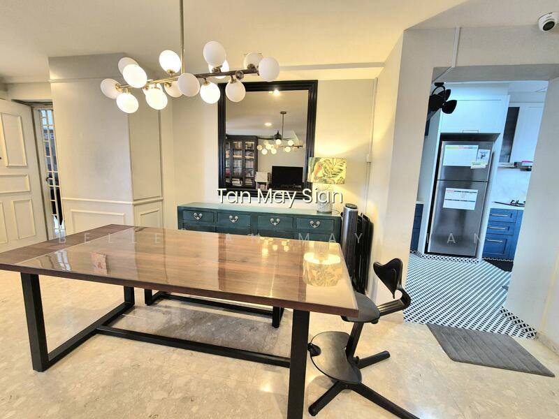 7 PINE CLOSE photo 5