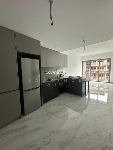 Pasir Ris 8 photo 2