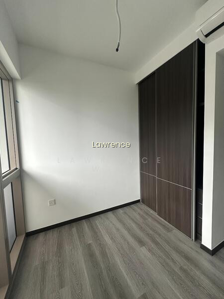 Pasir Ris 8 photo 3