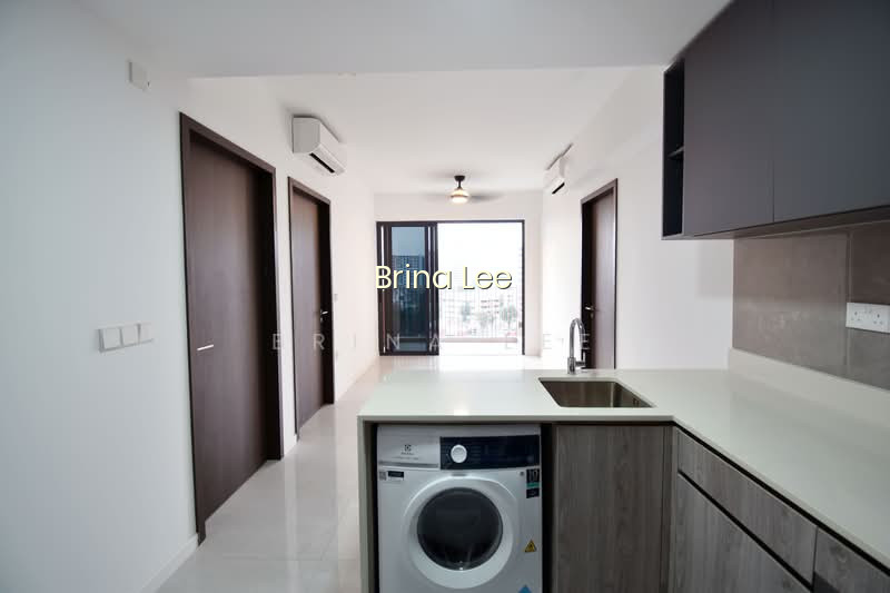 RIVERFRONT RESIDENCES photo 3