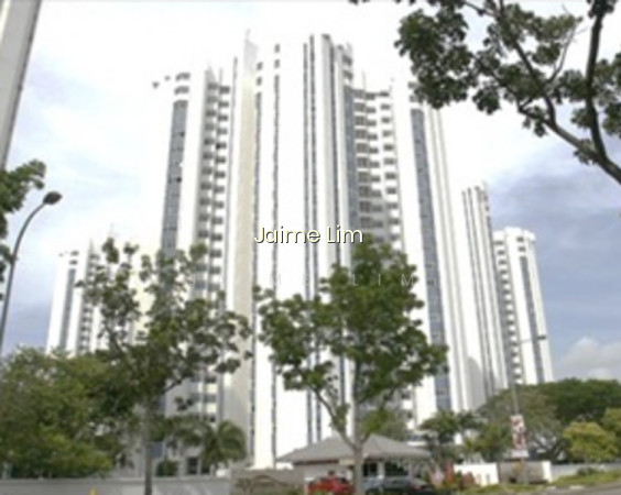 THE WATERSIDE 8