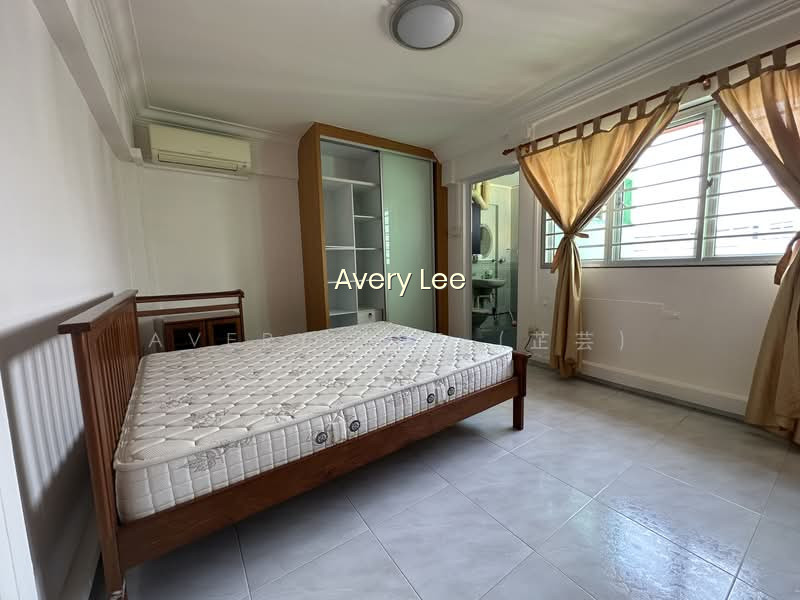240 YISHUN RING ROAD photo 4