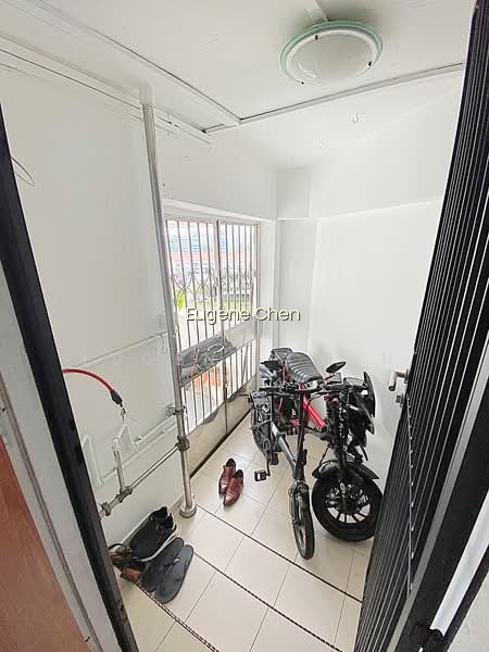 535 JURONG WEST STREET 52 photo 3