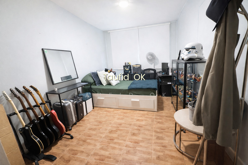 727 JURONG WEST AVENUE 5 photo 3