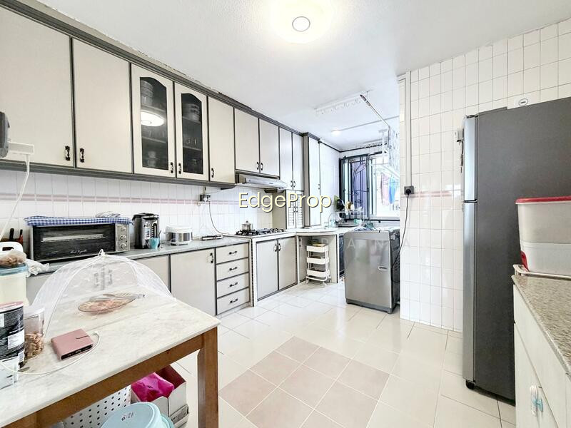 835 JURONG WEST STREET 81 photo 4
