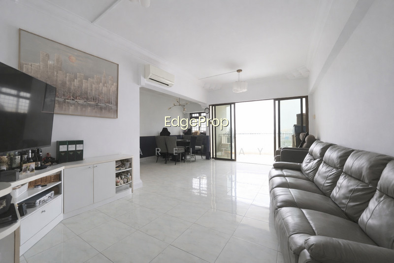 372 HOUGANG STREET 31 image 1 of 10