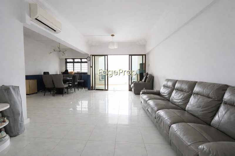 372 HOUGANG STREET 31 photo 2