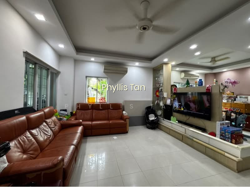 CORNER TERRACE WALKING DISTANCE TO BARTLEY MRT | MARIS STELLA HIGH SCHOOL | NEX image 1 of 6