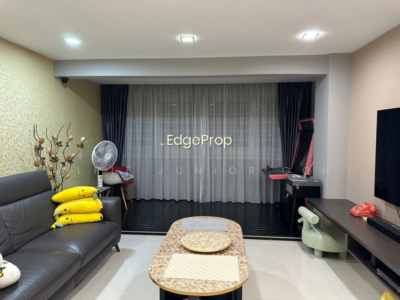 716 ANG MO KIO AVENUE 6 photo 2