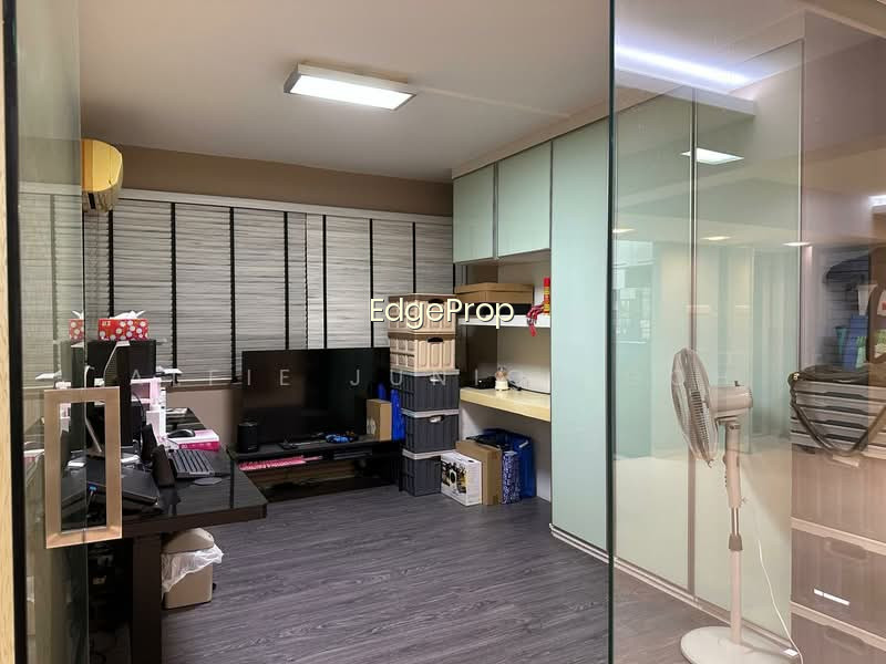 716 ANG MO KIO AVENUE 6 photo 6