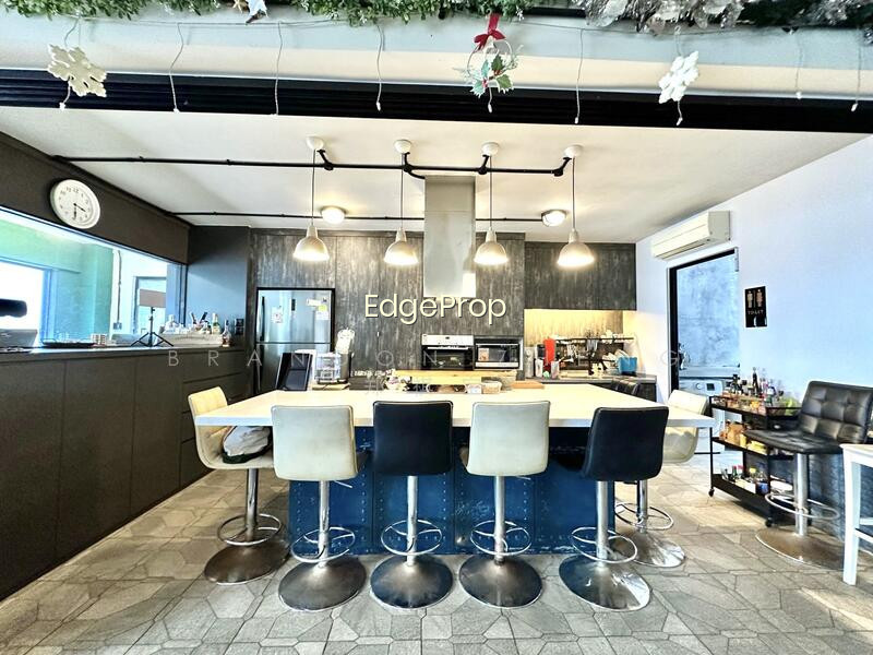 237 PASIR RIS STREET 21 photo 5