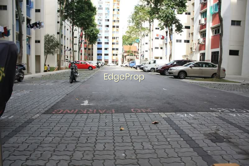 223 YISHUN STREET 21 photo 5
