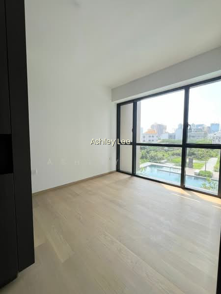 PICCADILLY GRAND photo 4