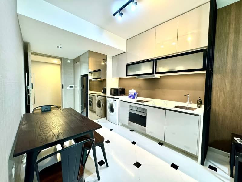 SOPHIA HILLS photo 6