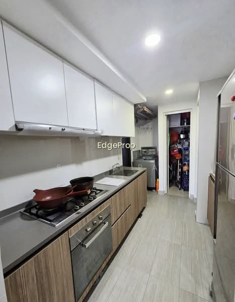 RIVERCOVE RESIDENCES EC photo 3