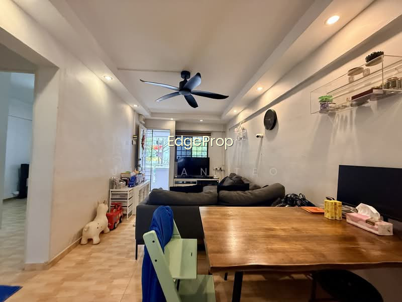742 YISHUN AVENUE 5 photo 6