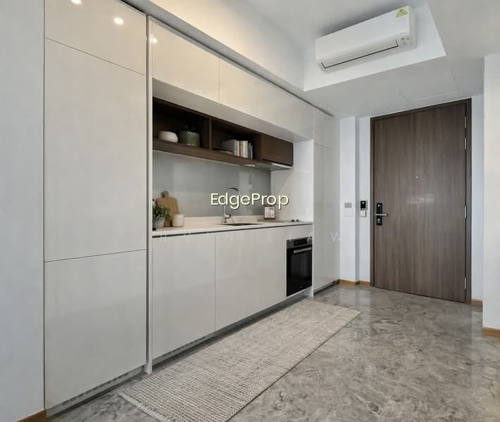 FOURTH AVENUE RESIDENCES photo 4