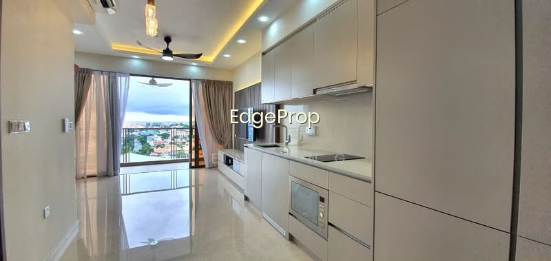 SEASIDE RESIDENCES photo 2