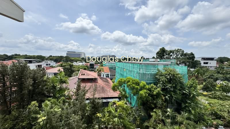 TOH YI COURT photo 3