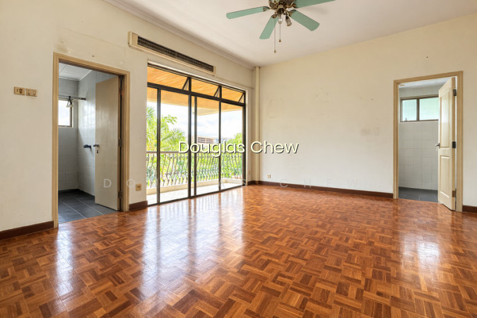 TOH YI COURT photo 6