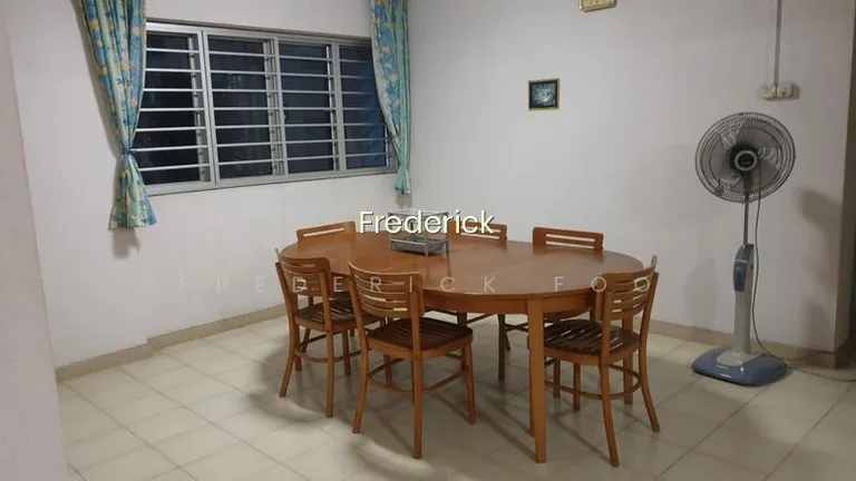 221 Yishun Street 21 image 1 of 7
