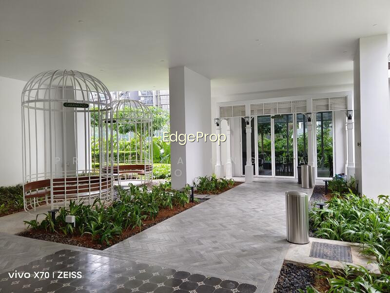 NYON photo 5