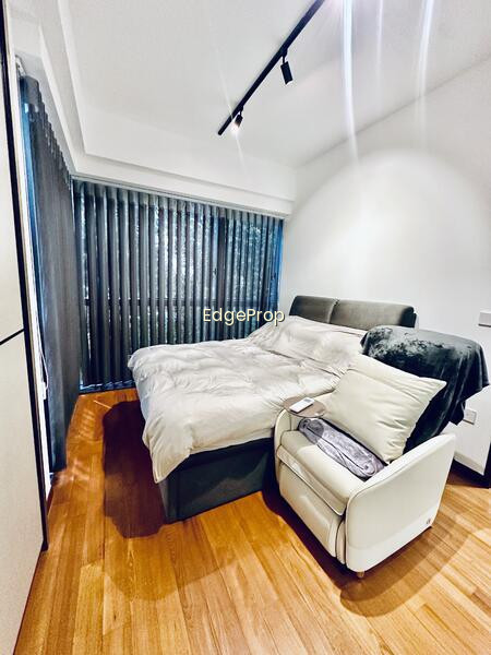 WILSHIRE RESIDENCES image 1 of 10