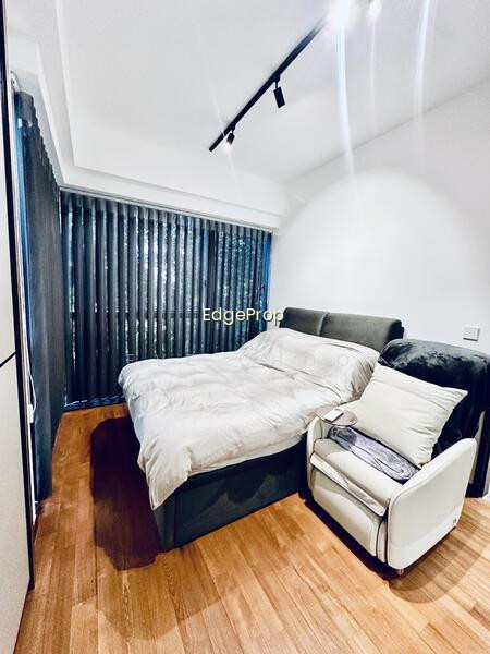 WILSHIRE RESIDENCES photo 3