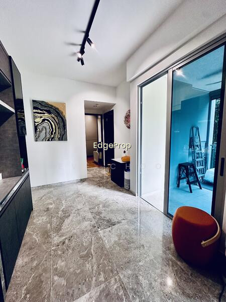 WILSHIRE RESIDENCES photo 4