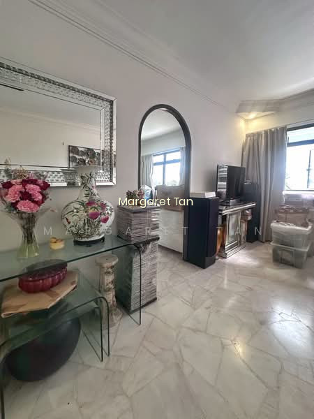 109 WHAMPOA ROAD image 1 of 10